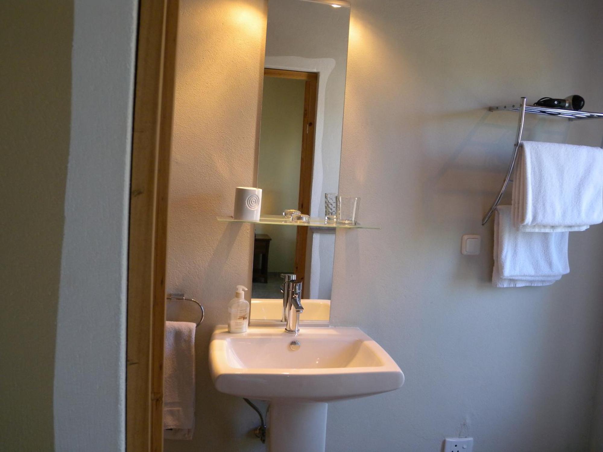Capetown 4U Guesthouse Bloubergstrand Ngoại thất bức ảnh