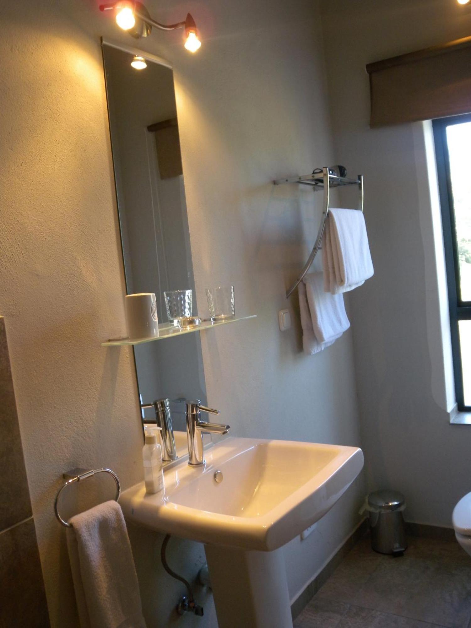 Capetown 4U Guesthouse Bloubergstrand Ngoại thất bức ảnh
