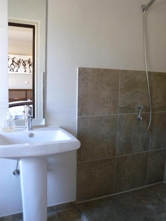 Capetown 4U Guesthouse Bloubergstrand Ngoại thất bức ảnh