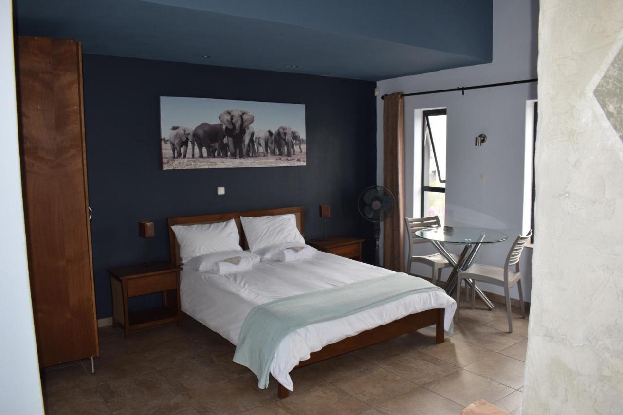 Capetown 4U Guesthouse Bloubergstrand Ngoại thất bức ảnh